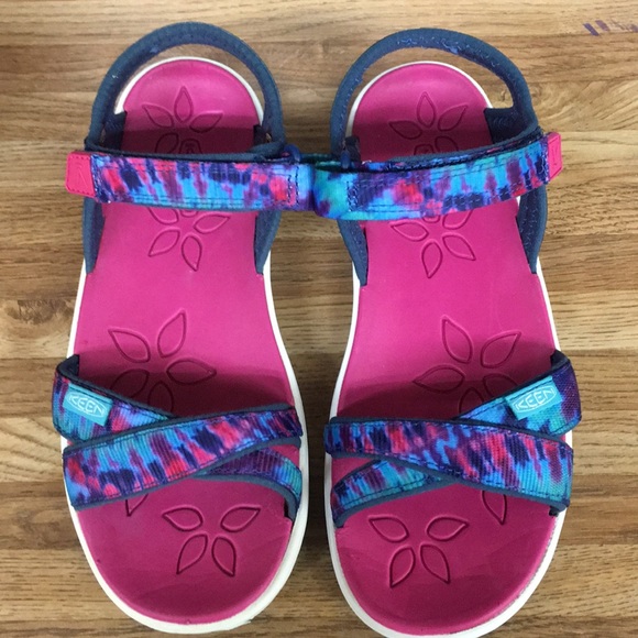 keen phoebe sandal